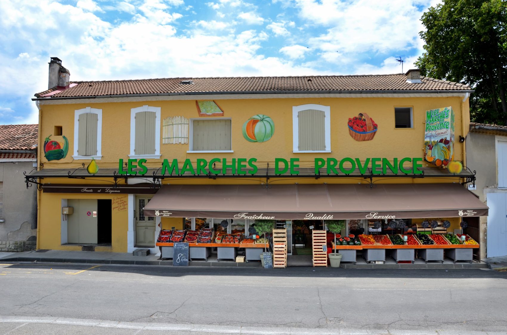 Facade_Marchés_de_Provence_Web.jpg